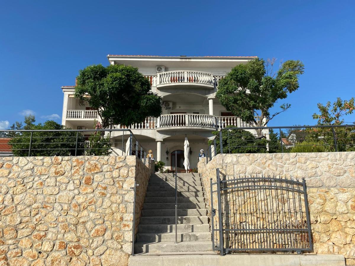 Villa Punta Rovanjska Exterior photo